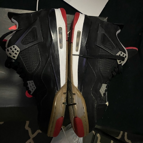 Air Jordan Bred 4 - Picture 3 of 6